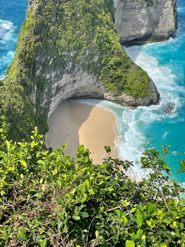 People down on the Klinking Beach