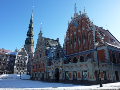 House of Blackheads and St. Peter's cathedral